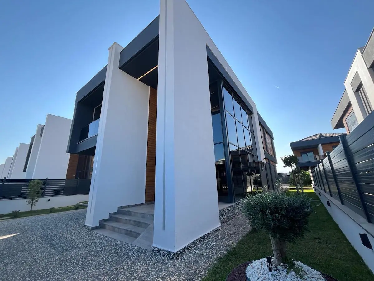 Property in Dosemealti